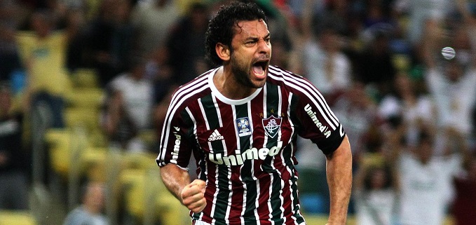 Fluminense confirma contratação do atacante Fred