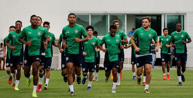 Atletas do Fluminense divulgam manifesto contra volta do Carioca