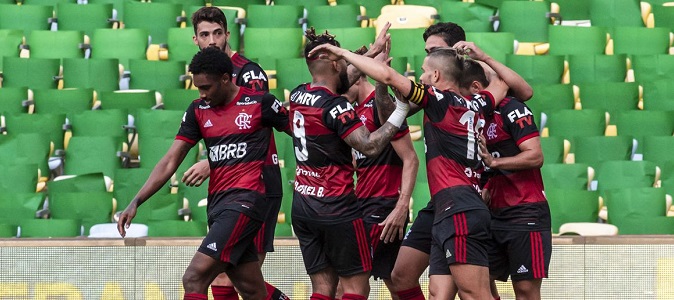Flamengo vence Fluminense no primeiro jogo da final do Carioca