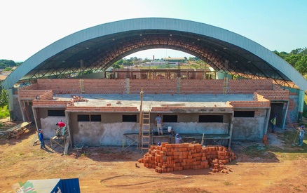 Obras: Ginásio de Bataguassu prossegue em construção