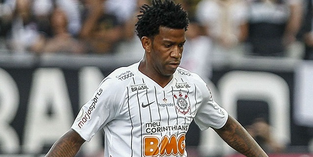 Gil e Léo Natel, do Corinthians, testam positivo para Covid-19