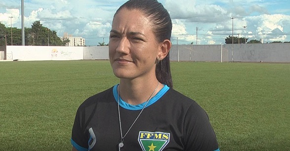Daiane Muniz é 1ª árbitra de MS a comandar jogo do Brasileiro﻿