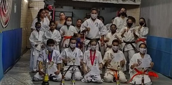 Alunos fazem ação social para ajudar sensei de Campo Grande