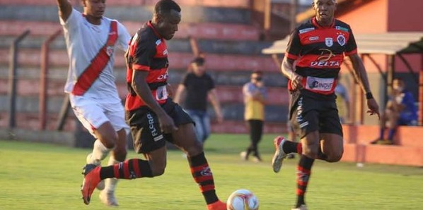 Águia Negra joga nesta quarta podendo voltar ao G-4