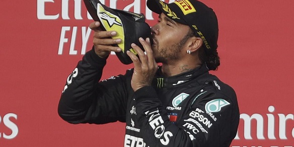 Hamilton ganha mais uma e fica a uma corrida do hepta 