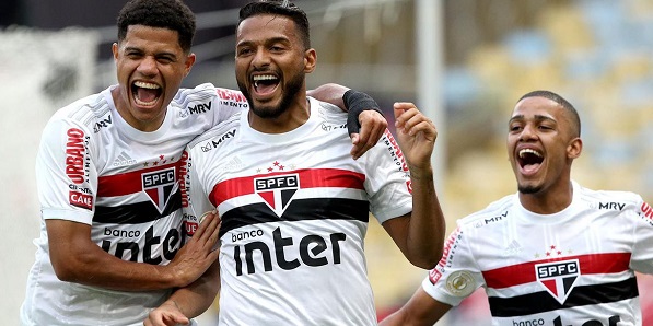 São Paulo goleia Flamengo por 4 a 1 no Maracanã