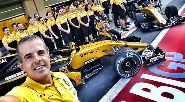 Alunos do Sesi batem papo com ex-chefe de motores da Renault na F1
