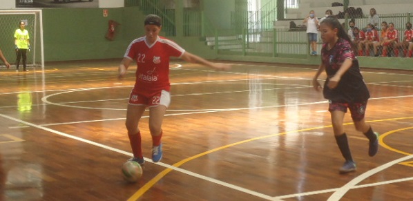 Copa Pelezinho de Futsal Feminino tem três jogos no sábado