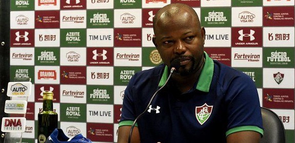 Covid-19: técnico do Fluminense, Marcão, testa positivo para doença