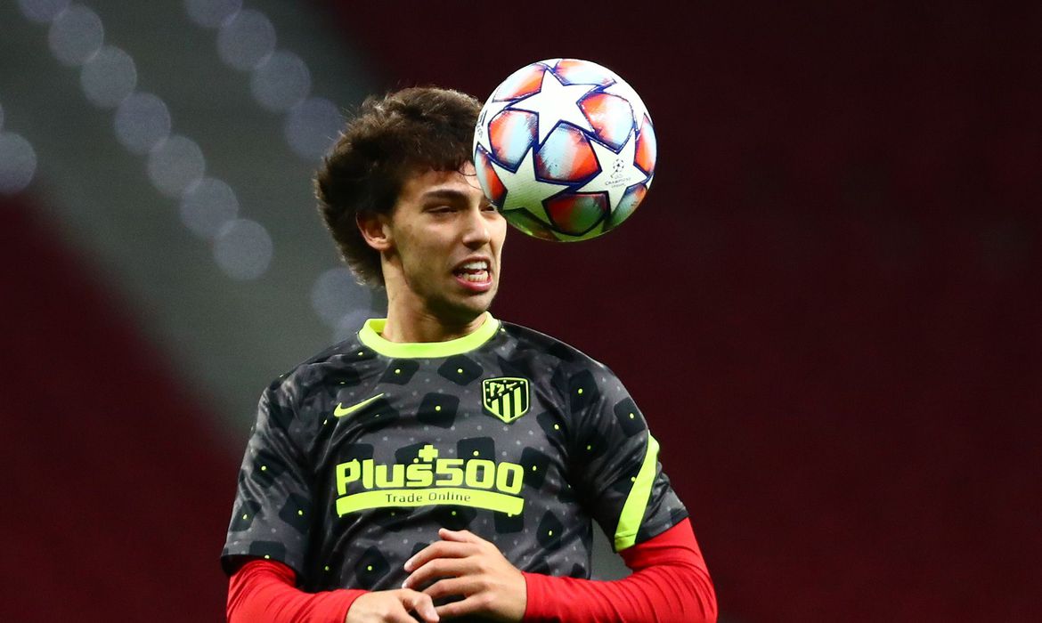 João Félix, do Atlético de Madrid, é diagnosticado com covid-19
