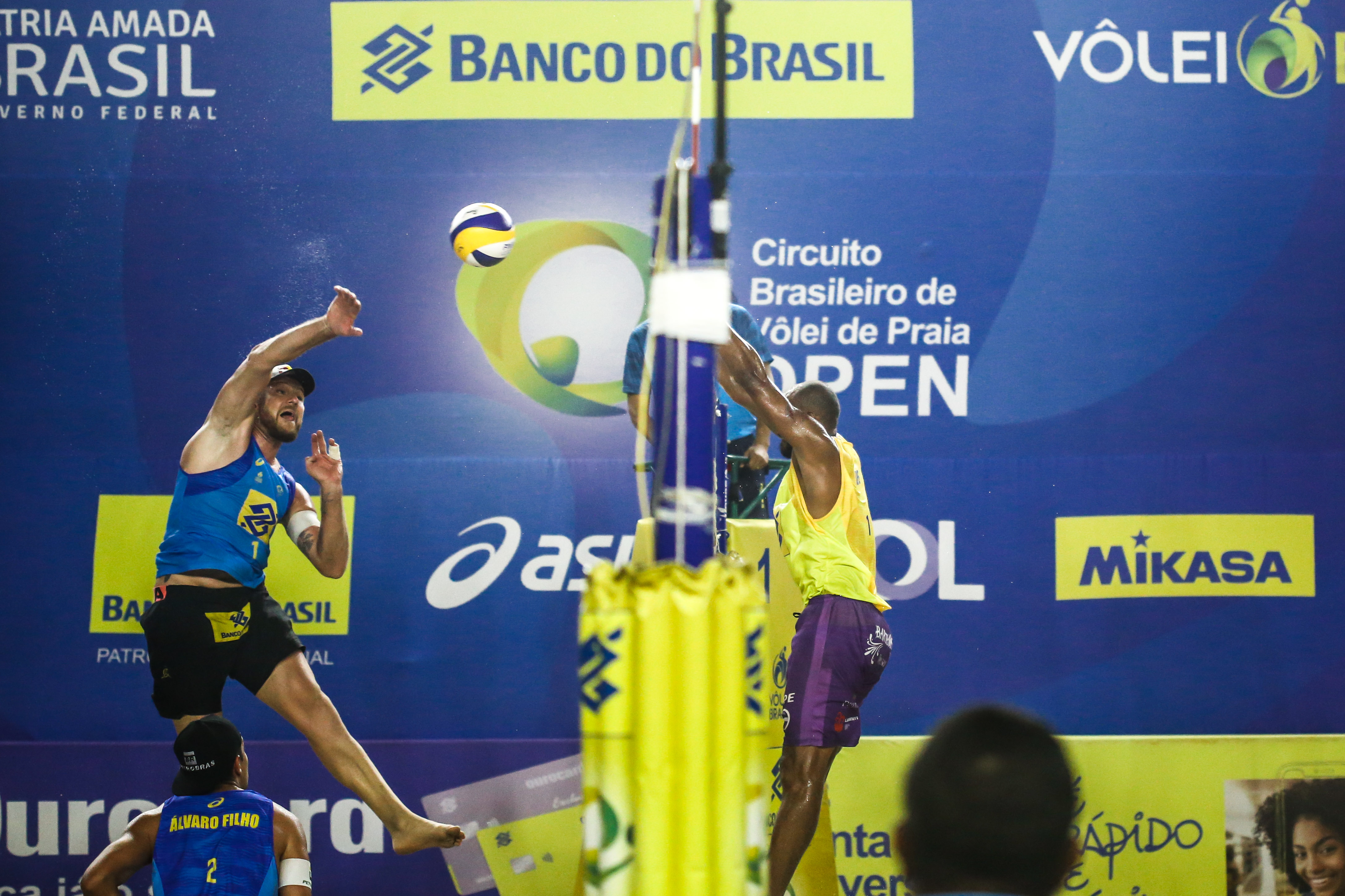 Circuito Brasileiro: André/George e Alison/Álvaro Filho se enfrentam na final nesta quinta
