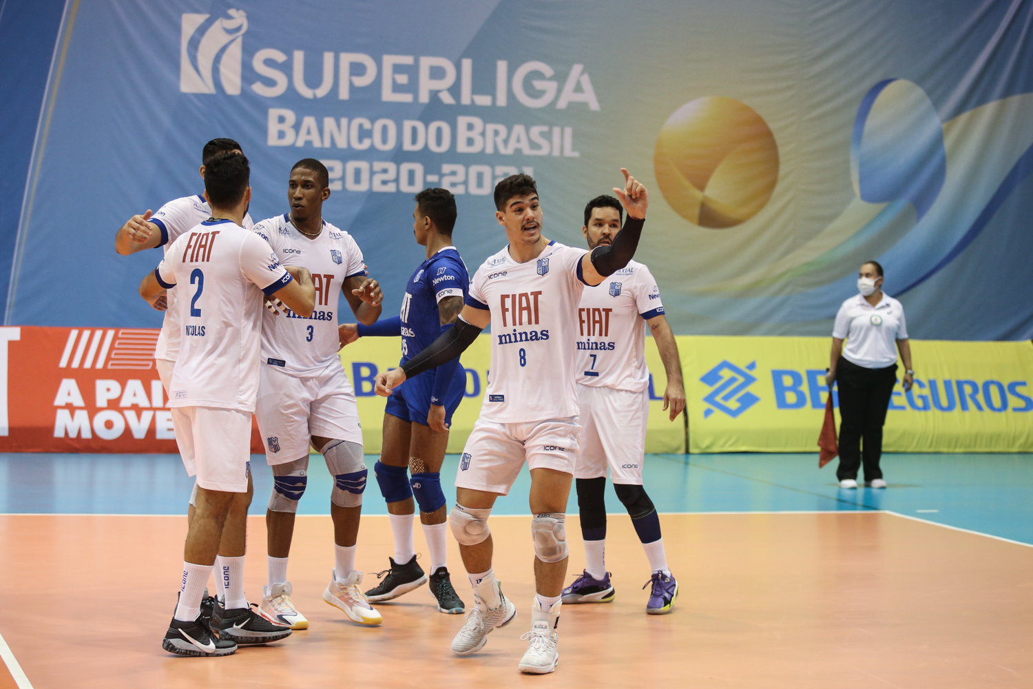 Minas Tênis Clube e EMS Taubaté Funvic fazem segundo jogo do playoff