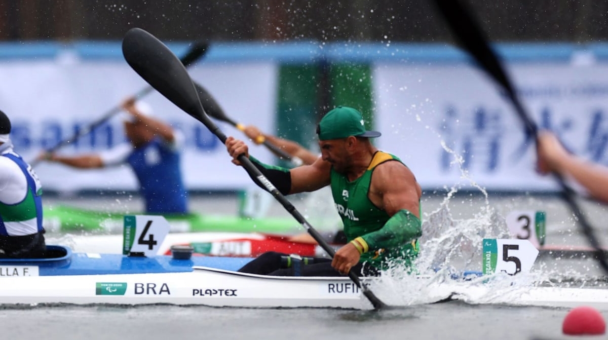 Rufino garante vaga direta à final na paracanoagem da Tóquio-2020