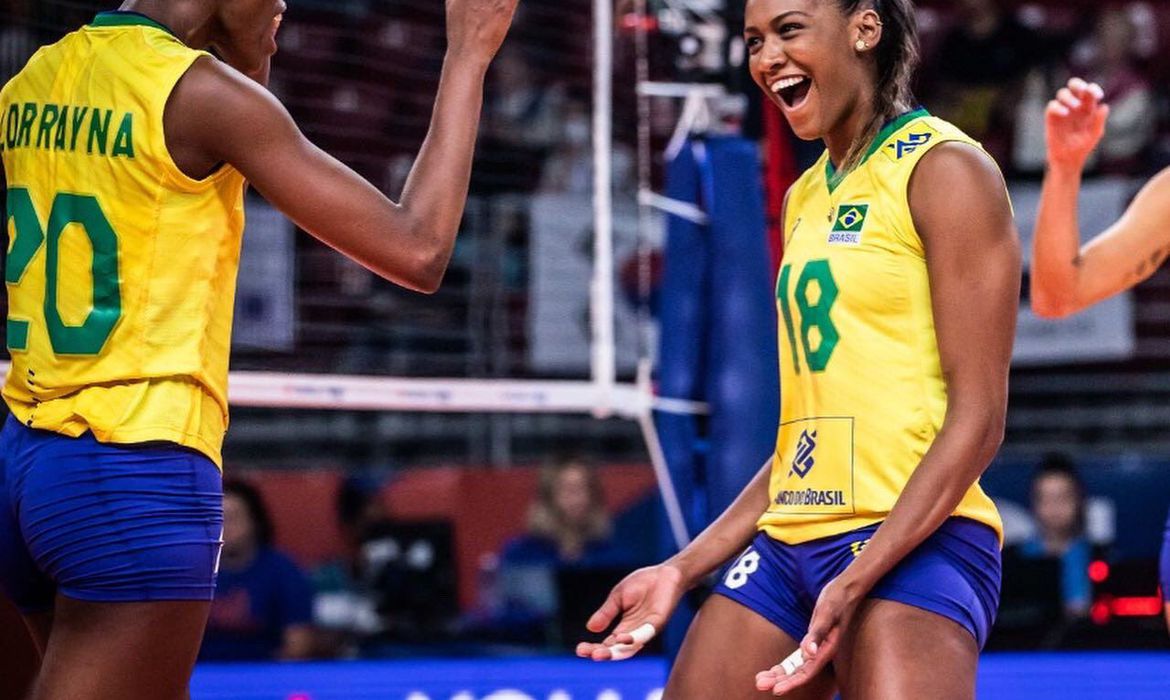 Brasileiras amassam sul-coreanas e vão à fase final da Liga das Nações