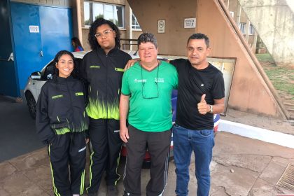 Representando TL nos Jogos Escolares, atletas embarcam para Sergipe