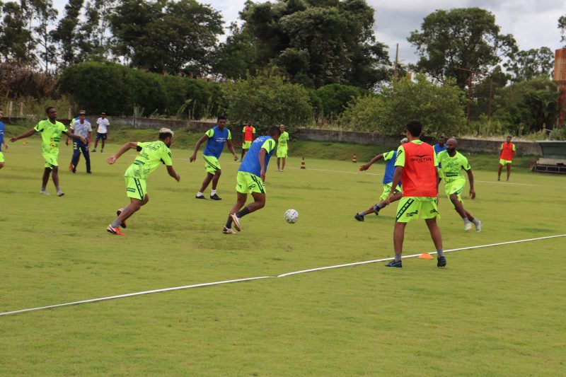 Dourados AC intensifica treinos para estreia no Campeonato Estadual
