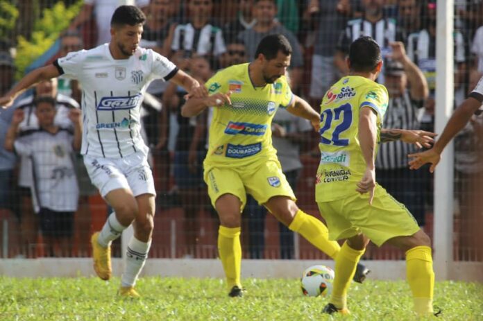 Operário vence, fica a um empate para chegar à final da Copa do Brasil