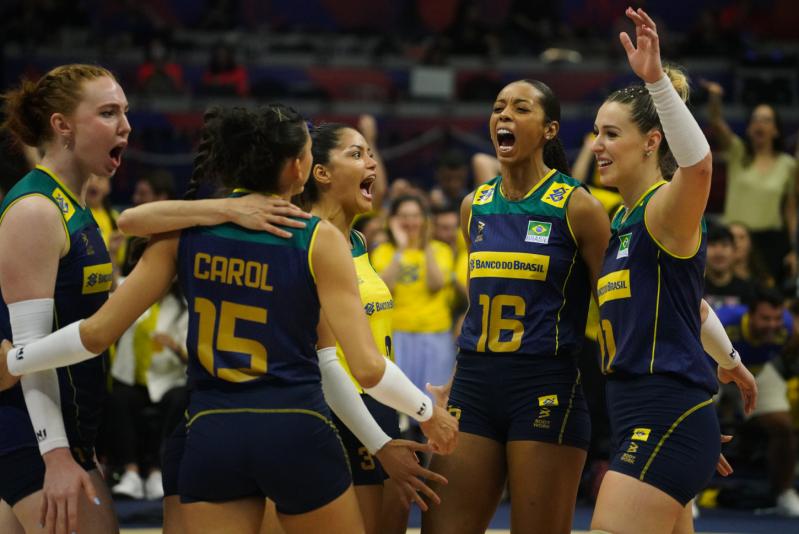 Seleção feminina é superada pelos Estados Unidos na Liga das Nações