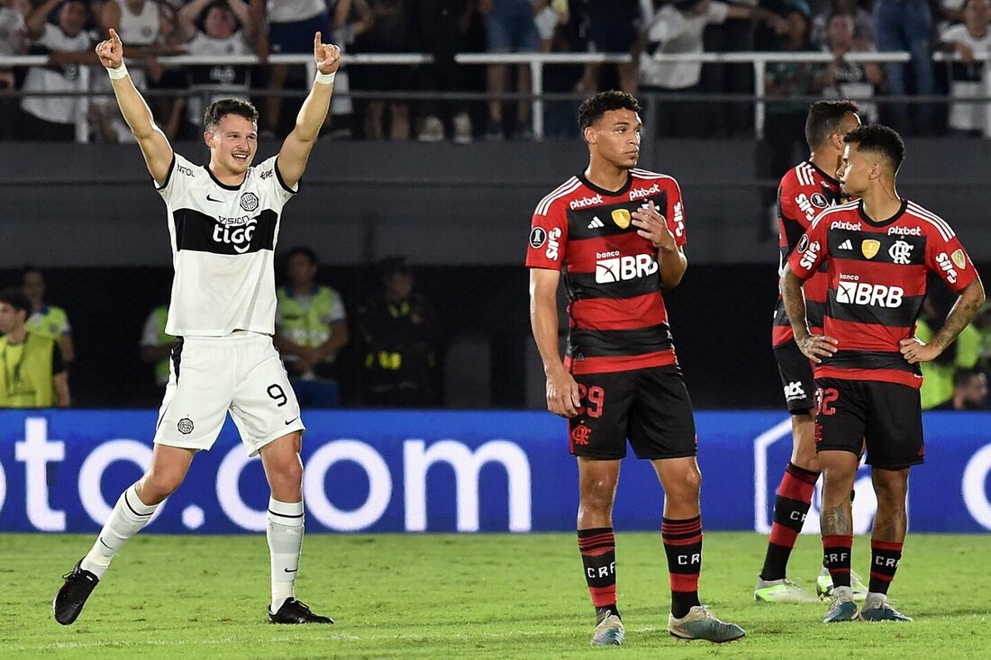 Flamengo é superado pelo Olimpia e dá adeus à Libertadores