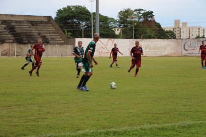 Após cinco rodadas, “AABB | A” lidera campeonato Master 55+ de futebol