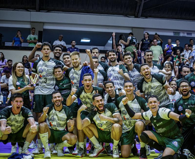 Vôlei Natal Shiro vence a etapa em Natal da Superliga C