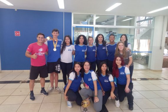 Aluno da Escola Sesi conquista vaga em sul-americano na natação
