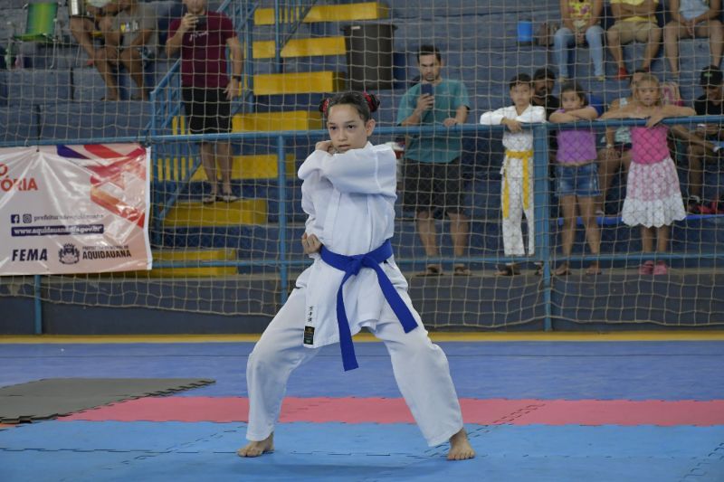 Karatecas abrilhantam disputas dos Jogos da Primavera de Aquidauana