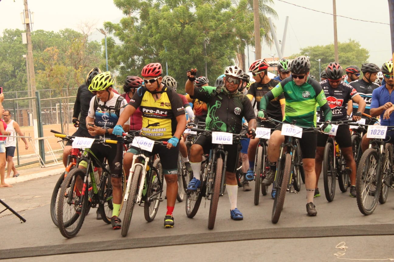 Mais de 100 atletas participam do Circuito Funec de Mountain Bike