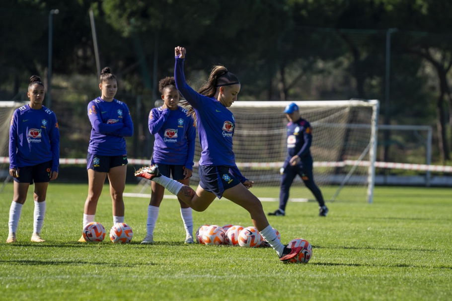 Seleção Sub-17 finaliza preparação para enfrentar a Alemanha