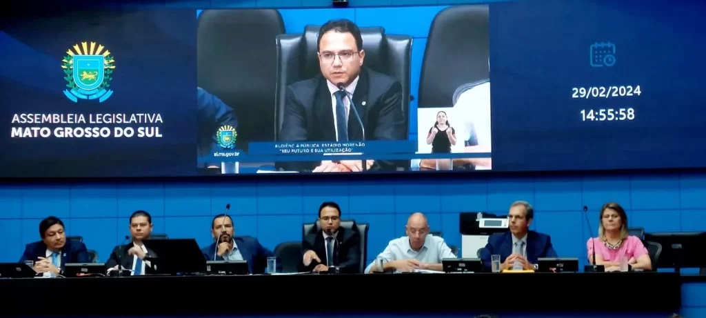 Em audiência pública, comissão é criada para acompanhar obras no Morenão