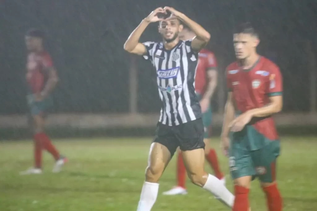 Operário vira sobre a Portuguesa e abre vantagem na briga pela final