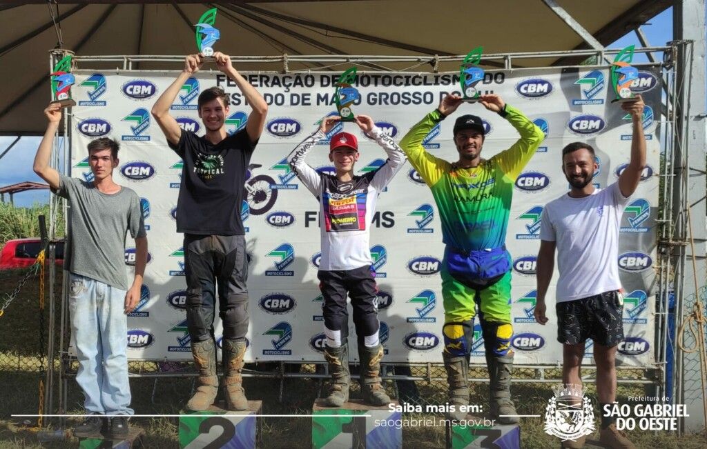 Atletas marcam presença no Campeonato Sul-Mato-Grossense de Motocross