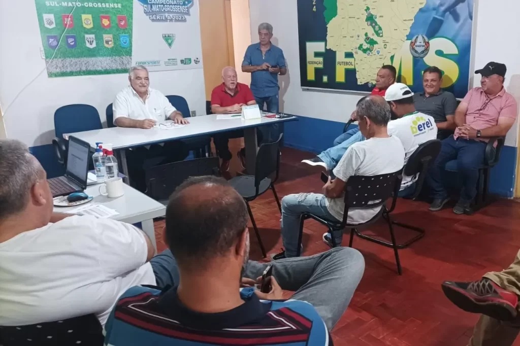 Federação reúne clubes interessados em disputar a Série B Estadual