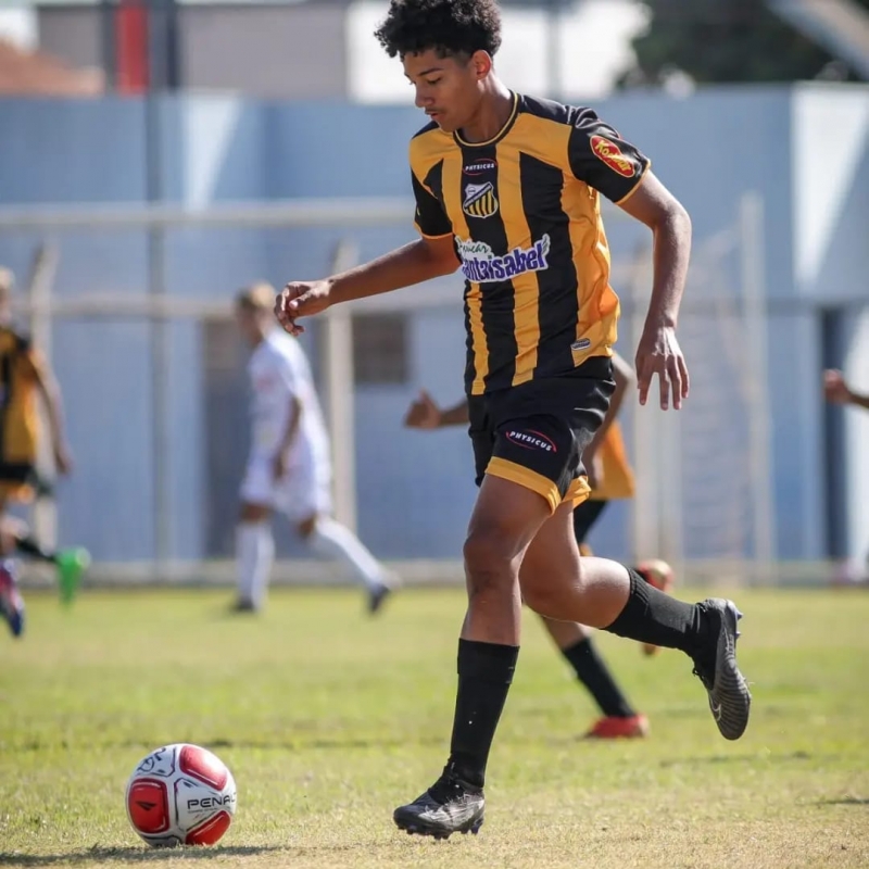 Escolinha de Futebol de Brasilândia revela talento no Campeonato Paulista