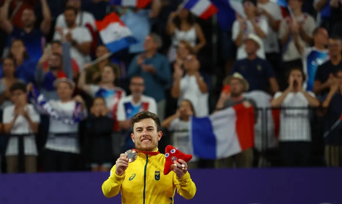Pioneiros em Paris, medalhistas confiam em evolução de modalidades
