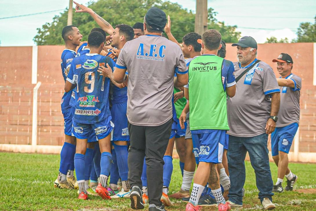 Com zagueiro-artilheiro, Aquidauanense goleia Coxim no Jacques da Luz