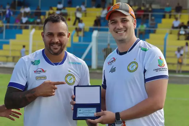 Costa Rica recontrata maior artilheiro do futebol de MS