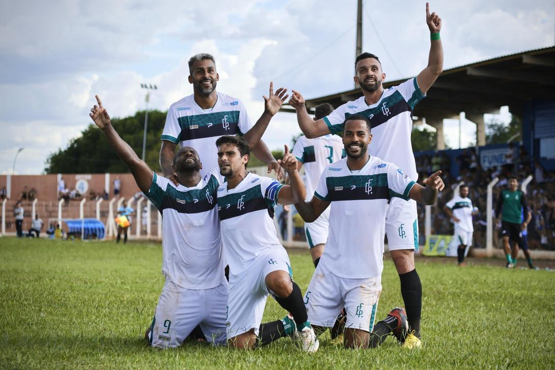 FC Pantanal goleia Operário e se junta ao Ivinhema na semifinal