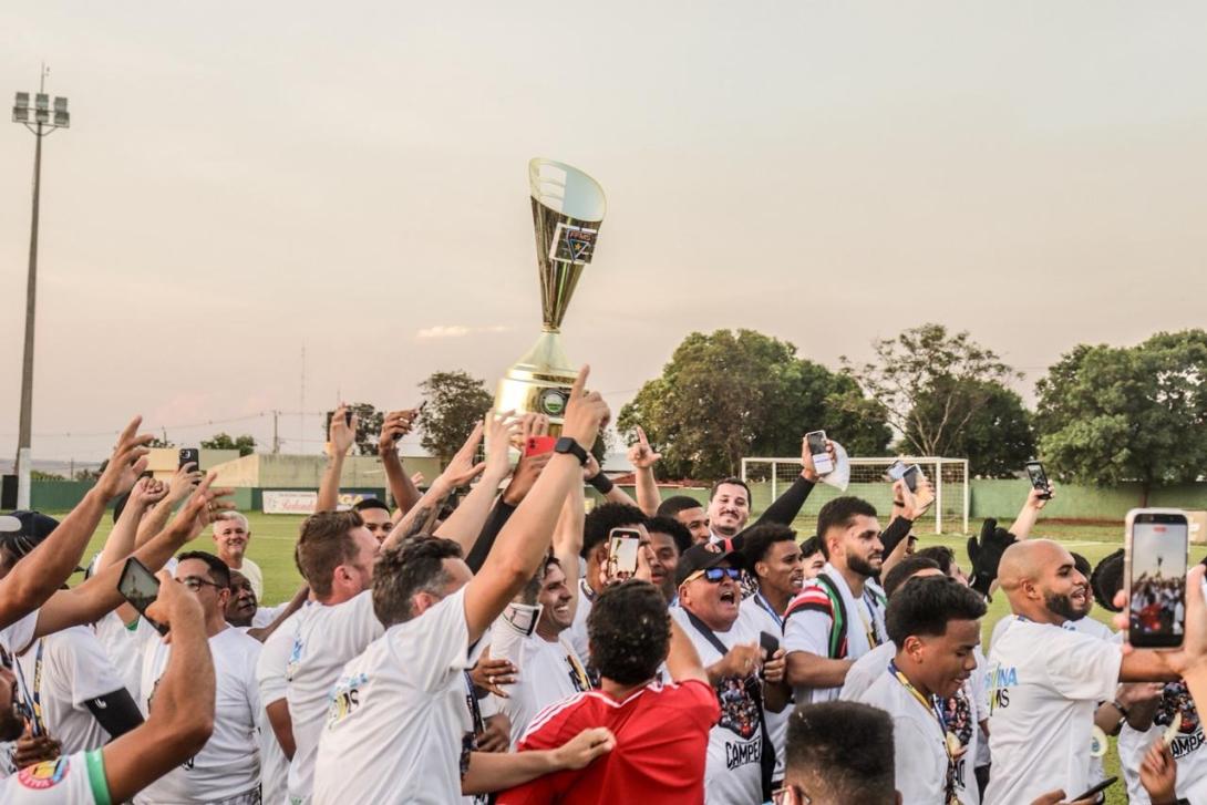 Bataguassu goleia Taveirópolis e conquista o título da Série B Estadual