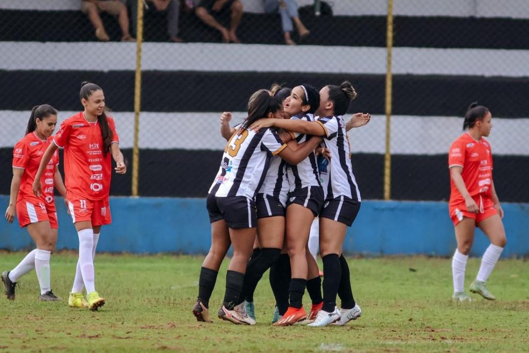 Corumbaense vence Cefac e alcança Pantanal na liderança do Estadual Feminino