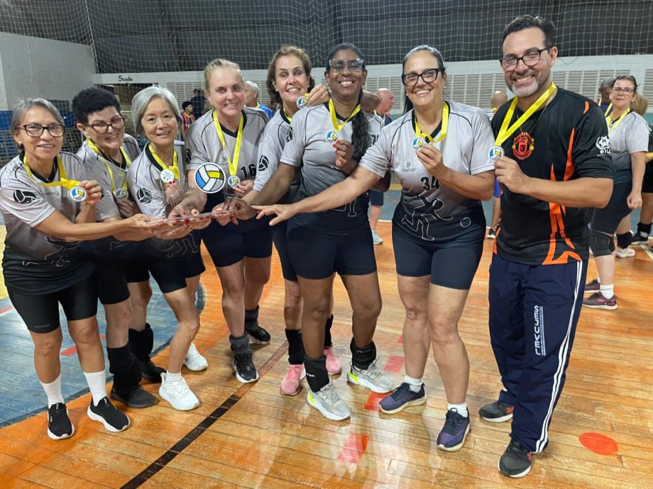 Três Lagoas é campeã na categoria 58+ e vice-campeã na 45+ no 1º Festival de Vôlei