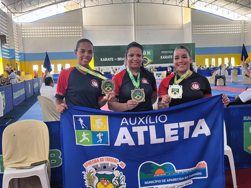 Atletas de Aparecida do Taboado brilham em campeonato de Karatê no Ceará