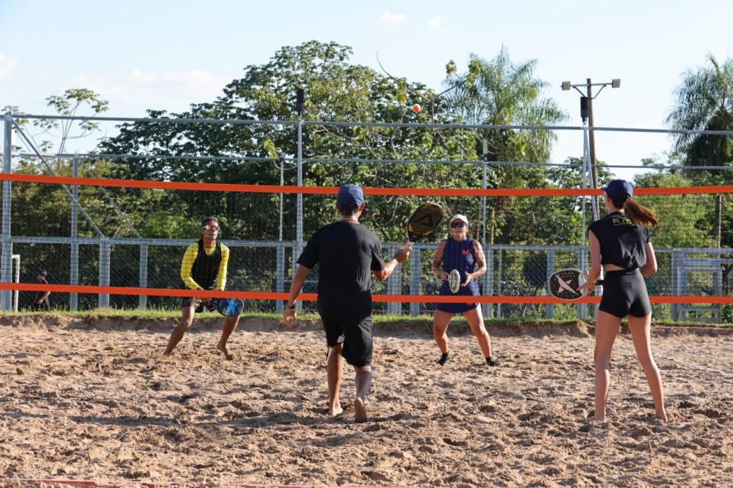 Prefeitura de Dourados abre novas turmas de beach tennis no Parque do Lago