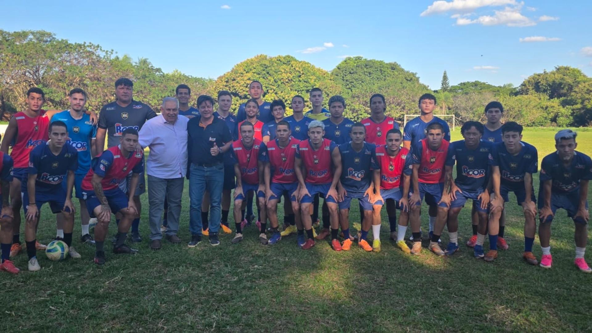 Presidente da FFMS acompanha preparação do Campo Grande para Copa São Paulo