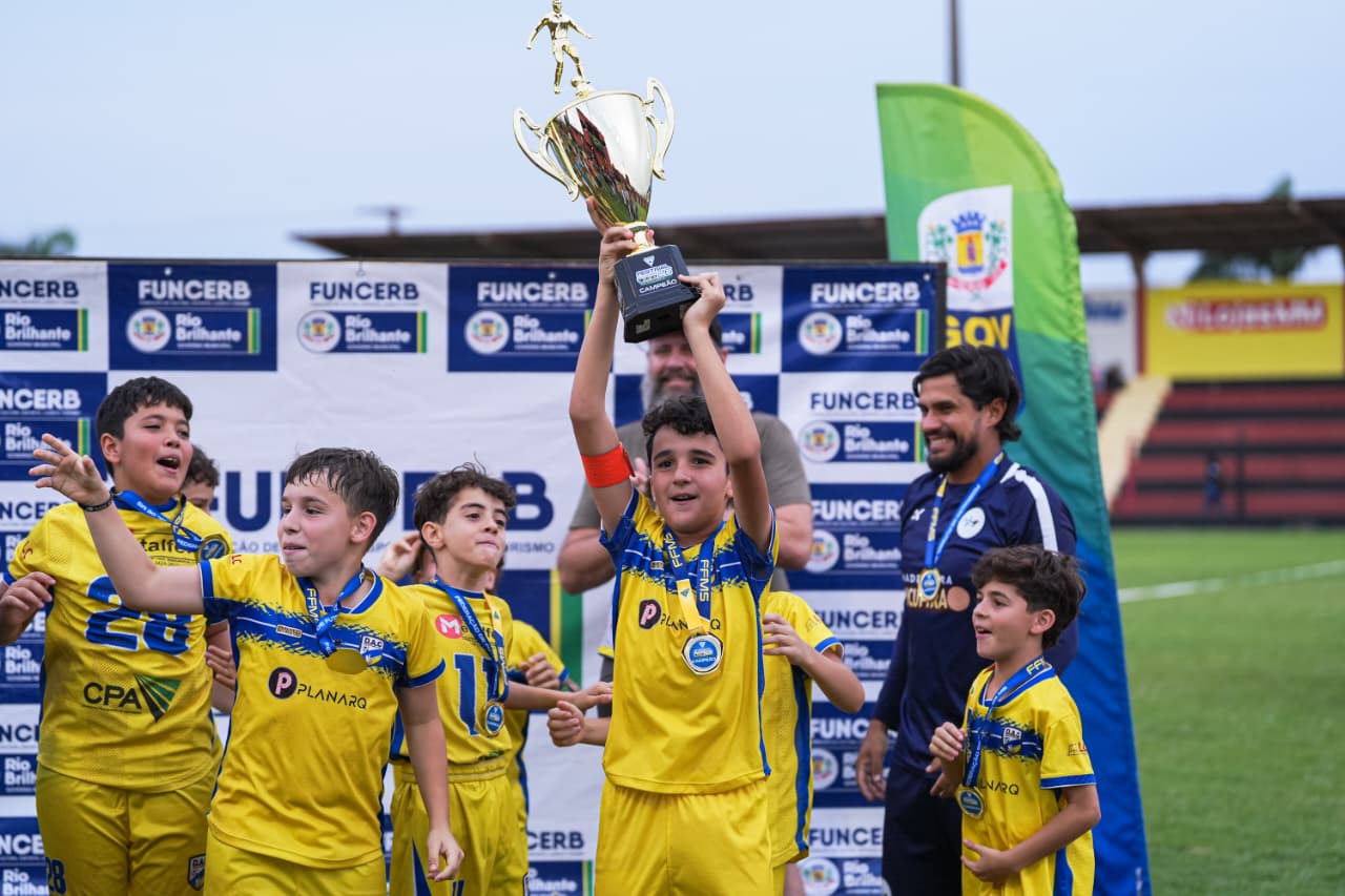 DAC e FC Pantanal vencem primeiras etapas do Festival de Futebol Sub-11
